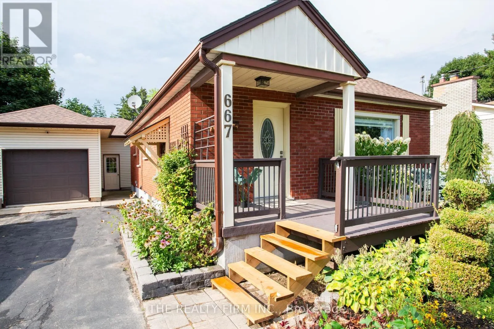 667 DEVONSHIRE AVENUE