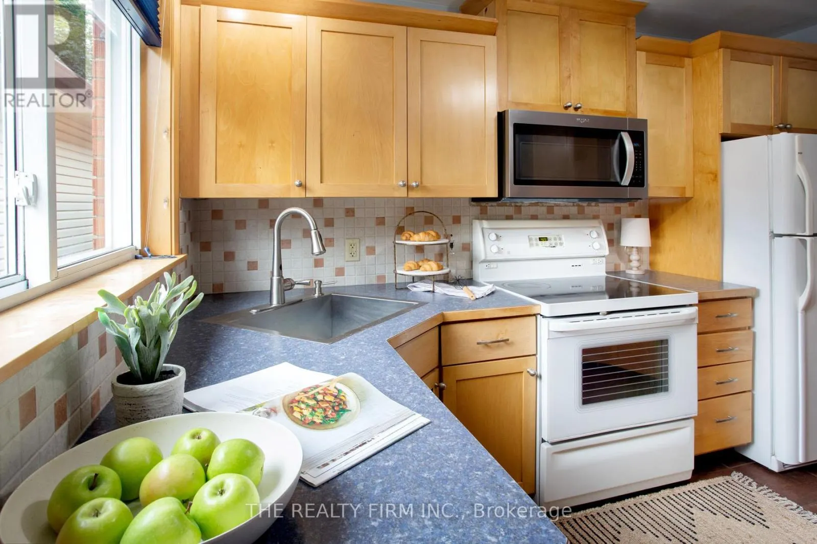 667 DEVONSHIRE AVENUE