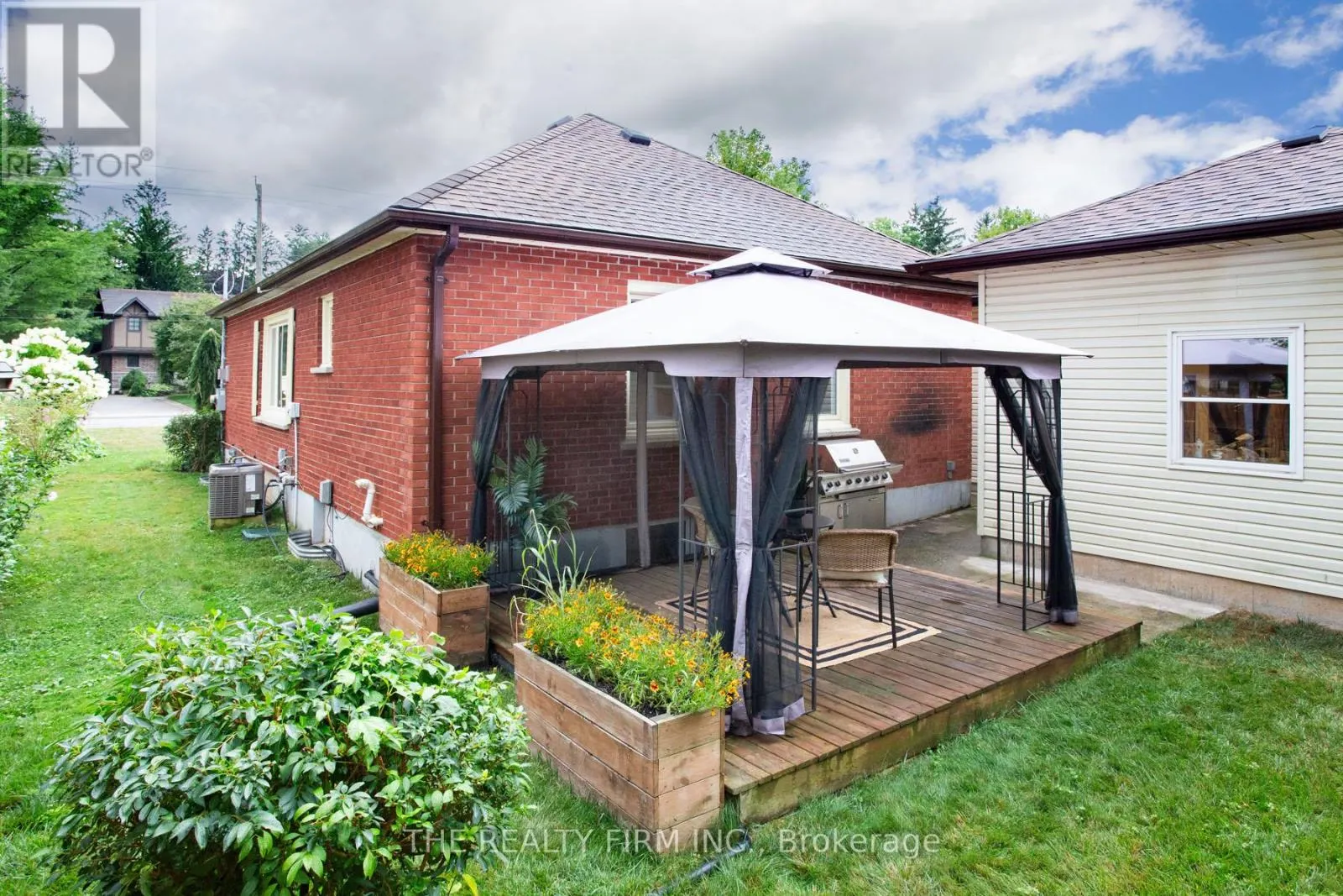 667 DEVONSHIRE AVENUE