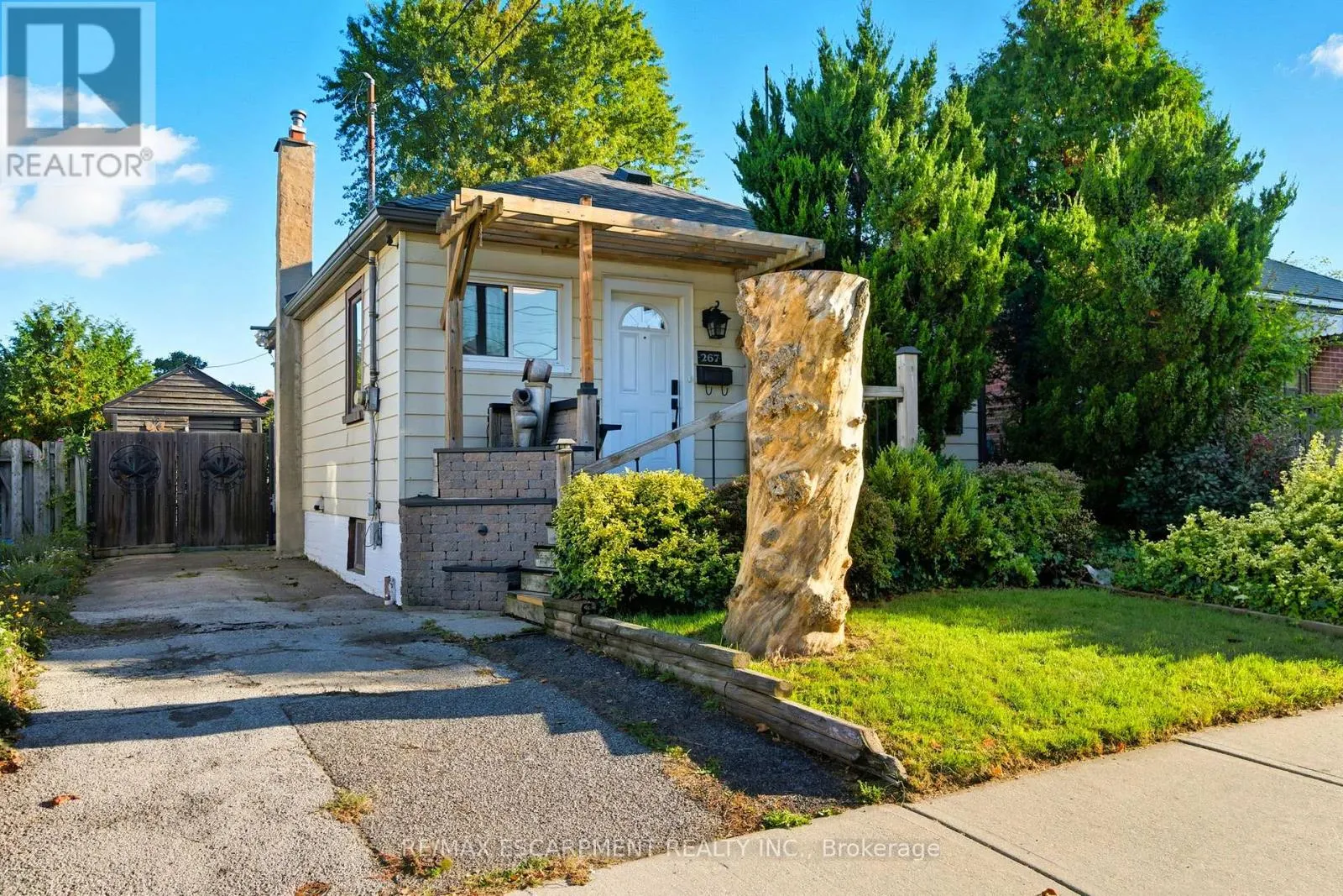 267 THAYER AVENUE