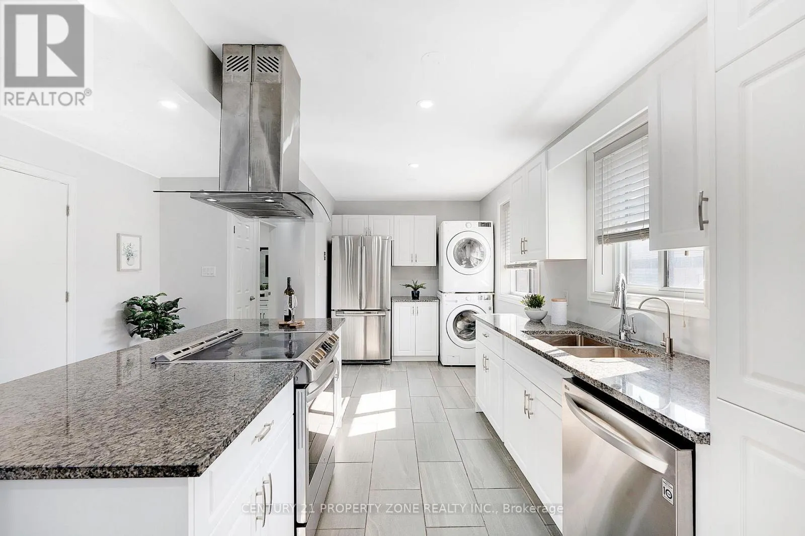 39 SOUTHVIEW CRESCENT