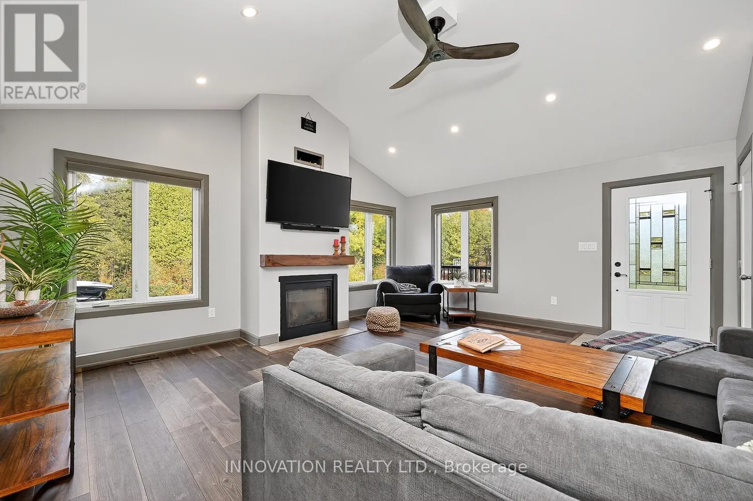 934 MAPLE HILL ROAD