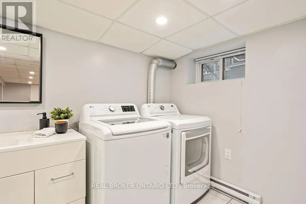 23 LAKEVIEW TERRACE