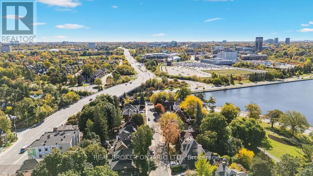23 LAKEVIEW TERRACE
