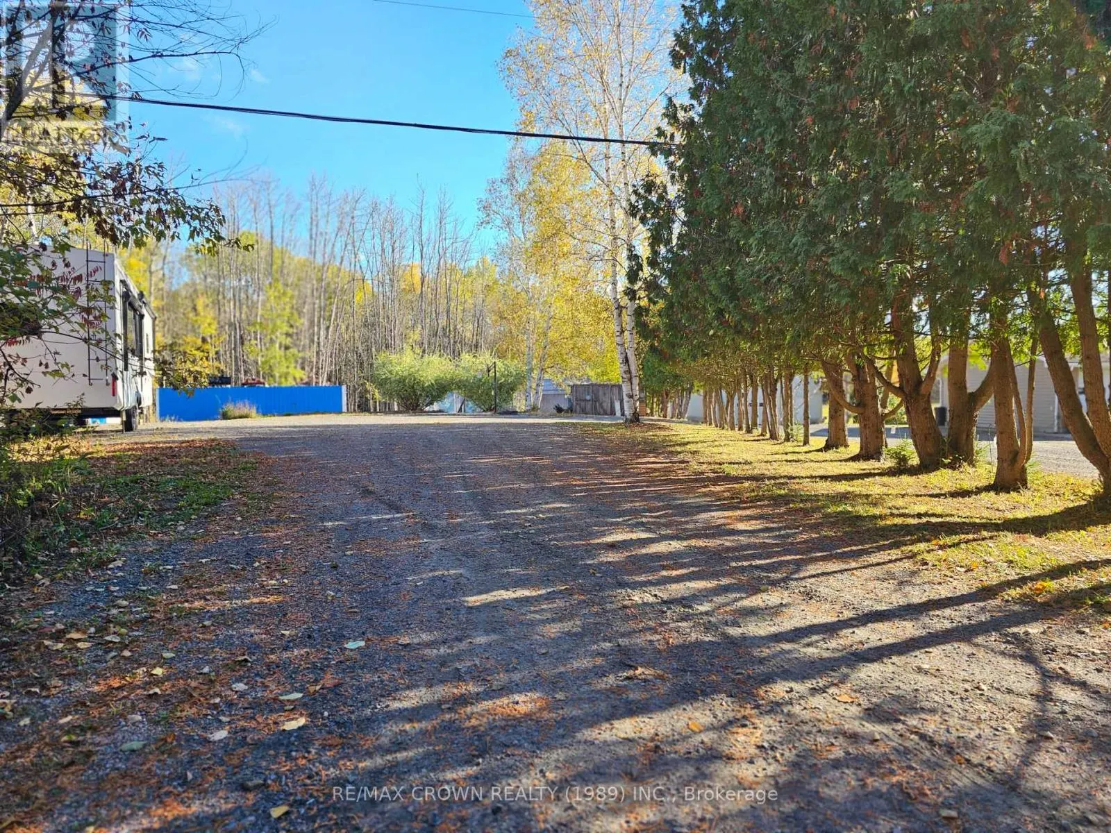 887 RIVERS ROAD