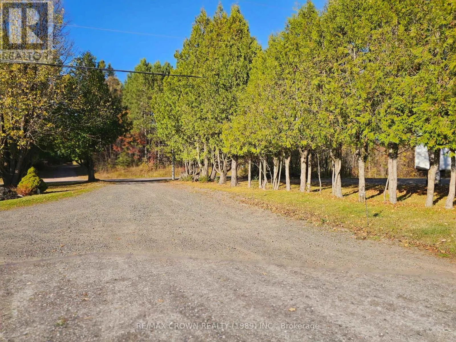 887 RIVERS ROAD
