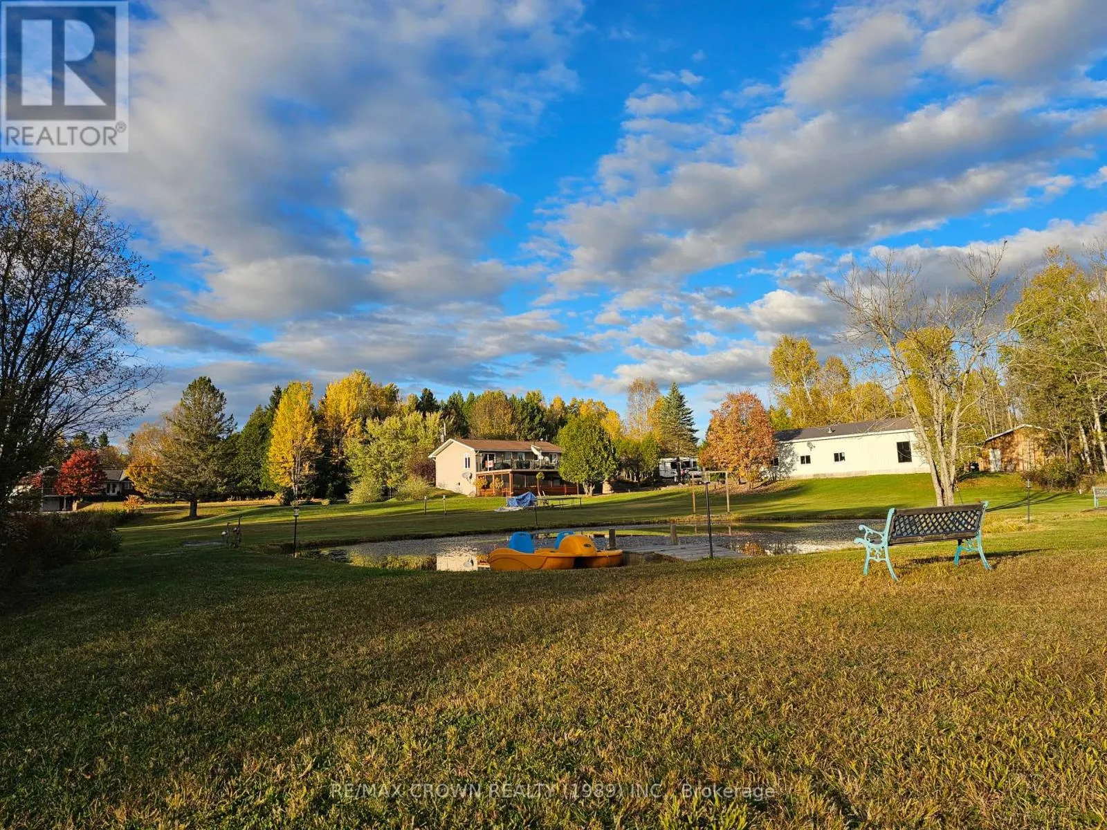 887 RIVER ROAD