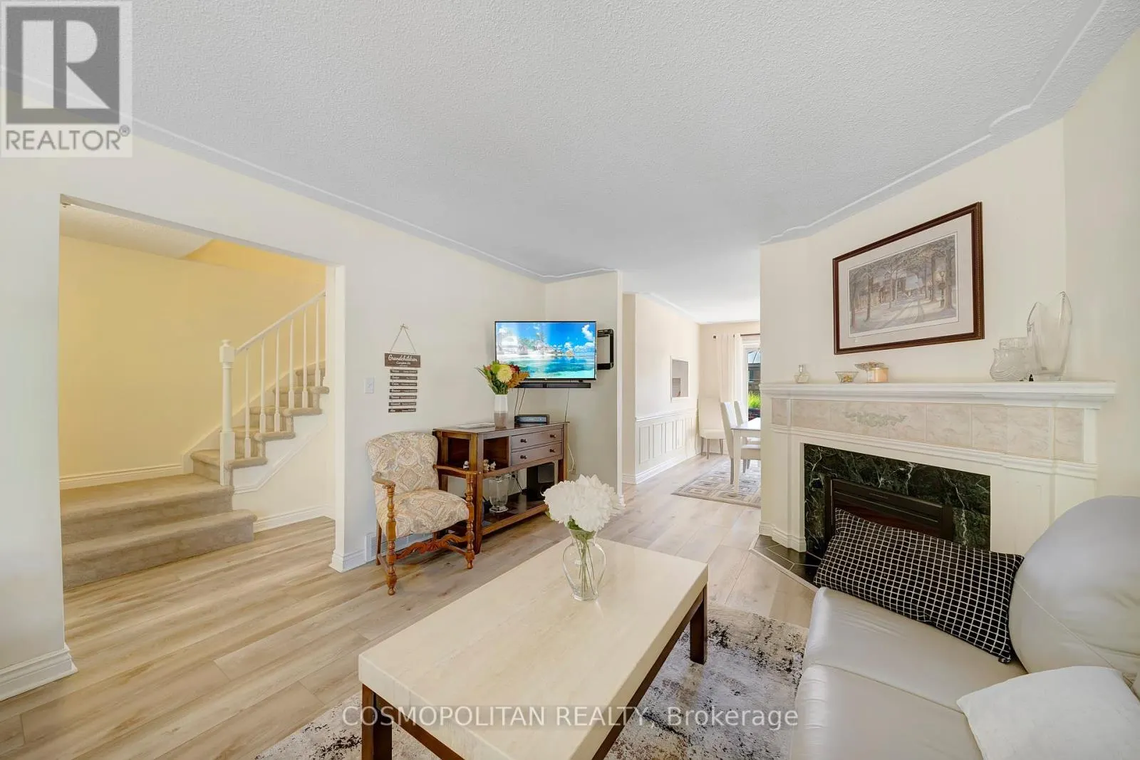10 - 409 VINE STREET, #10