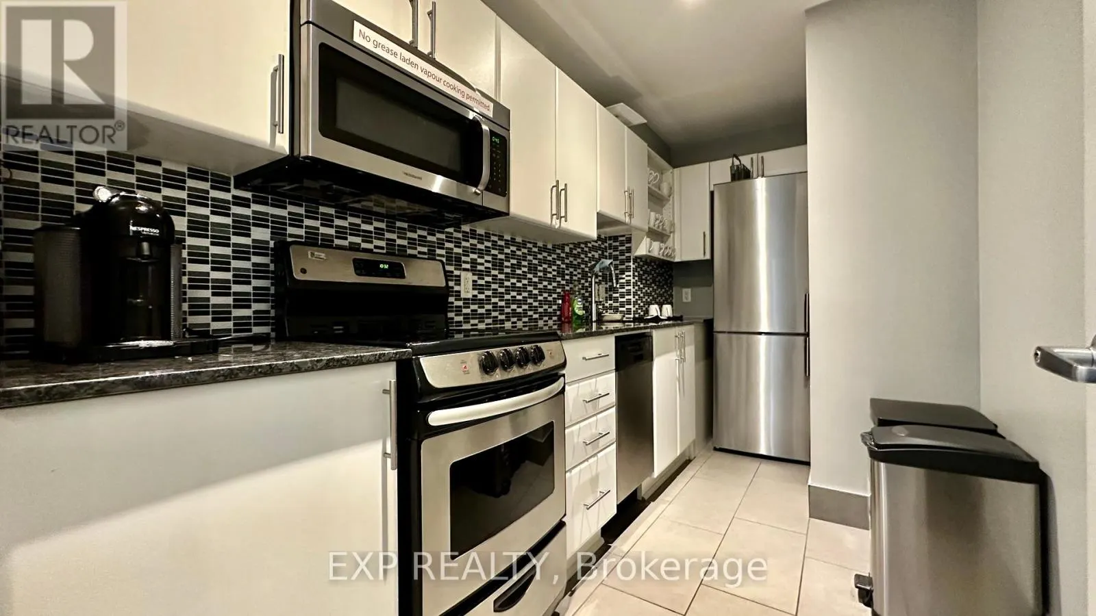 1706 - 40 NEPEAN STREET