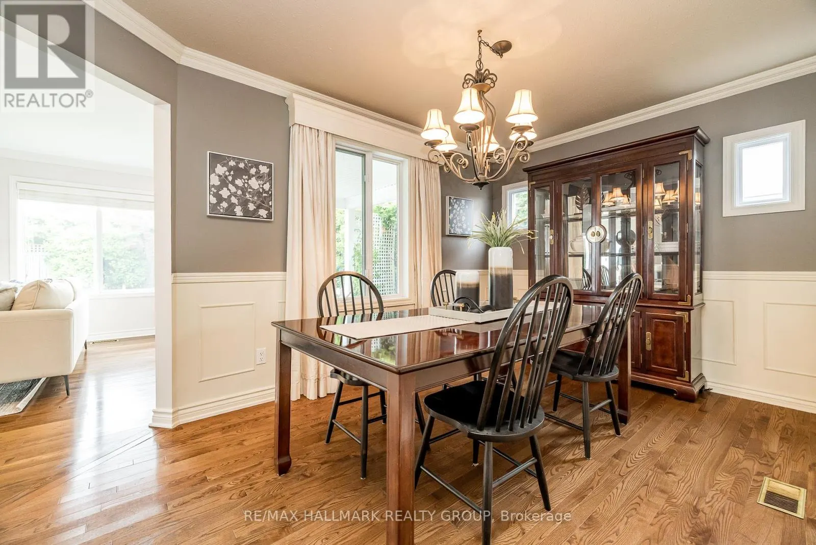 12 ANCONA CRESCENT