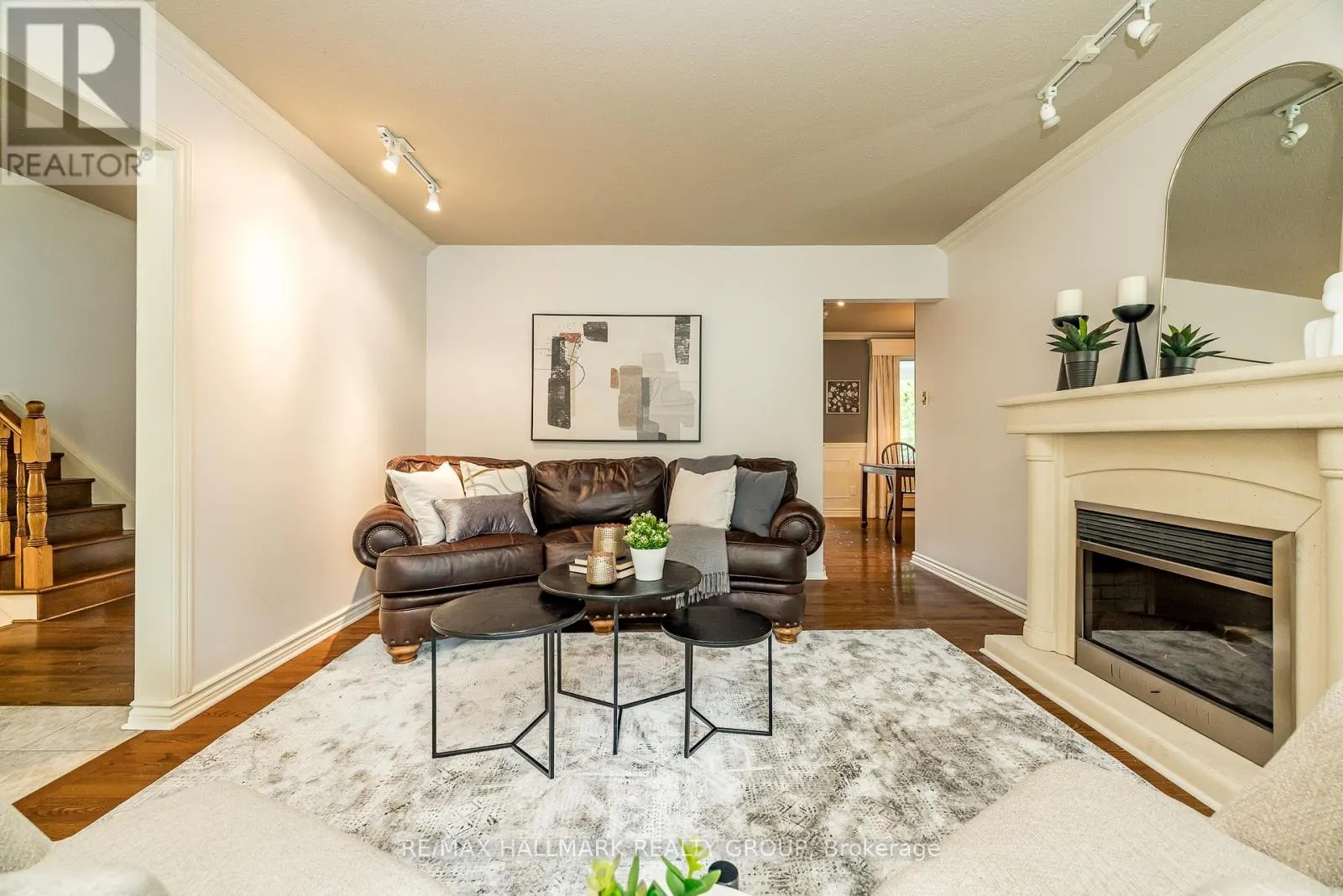 12 ANCONA CRESCENT