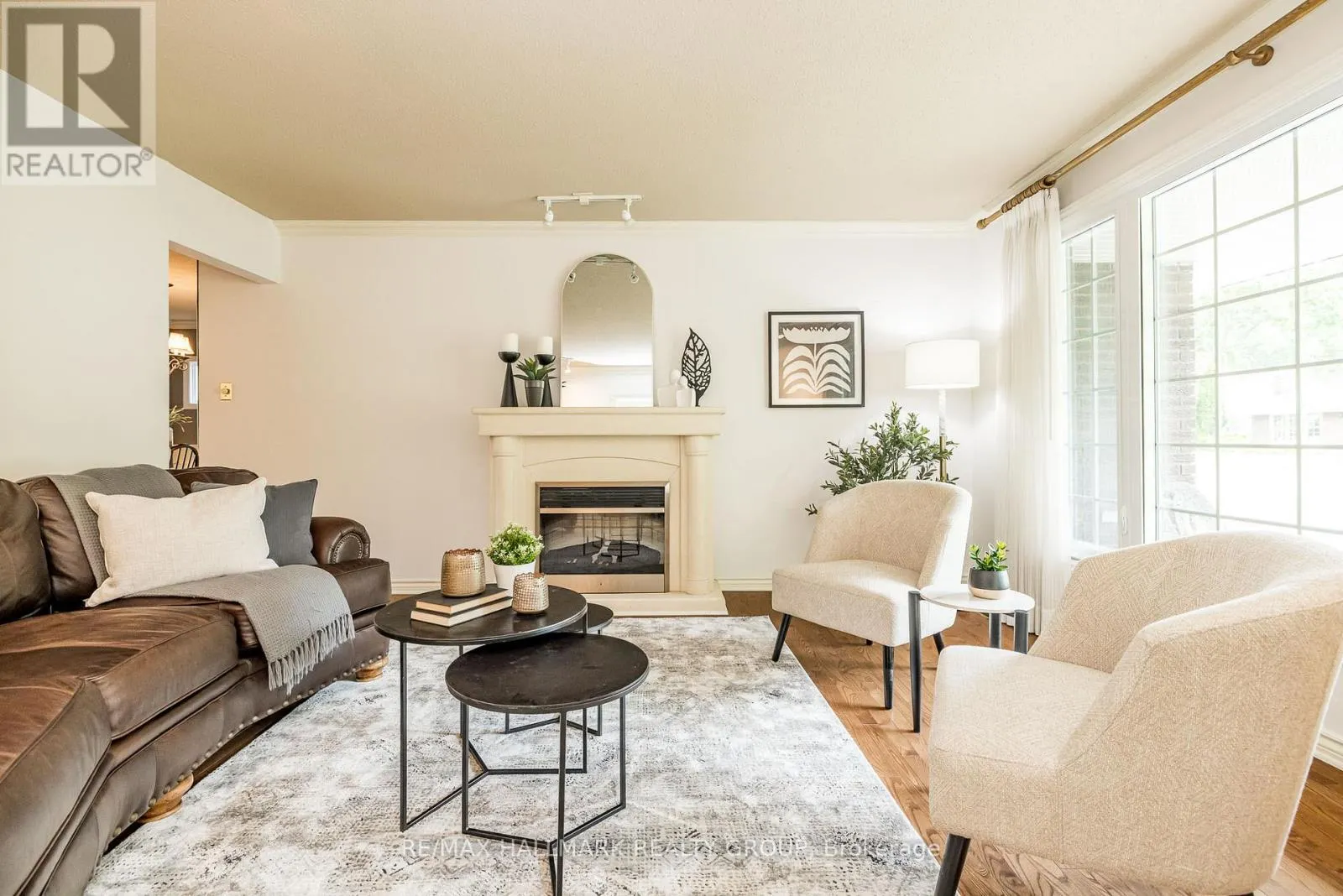 12 ANCONA CRESCENT