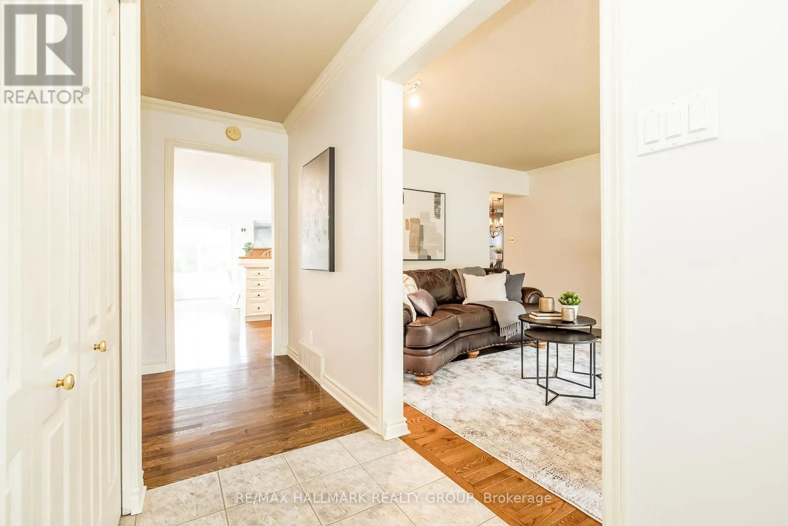 12 ANCONA CRESCENT