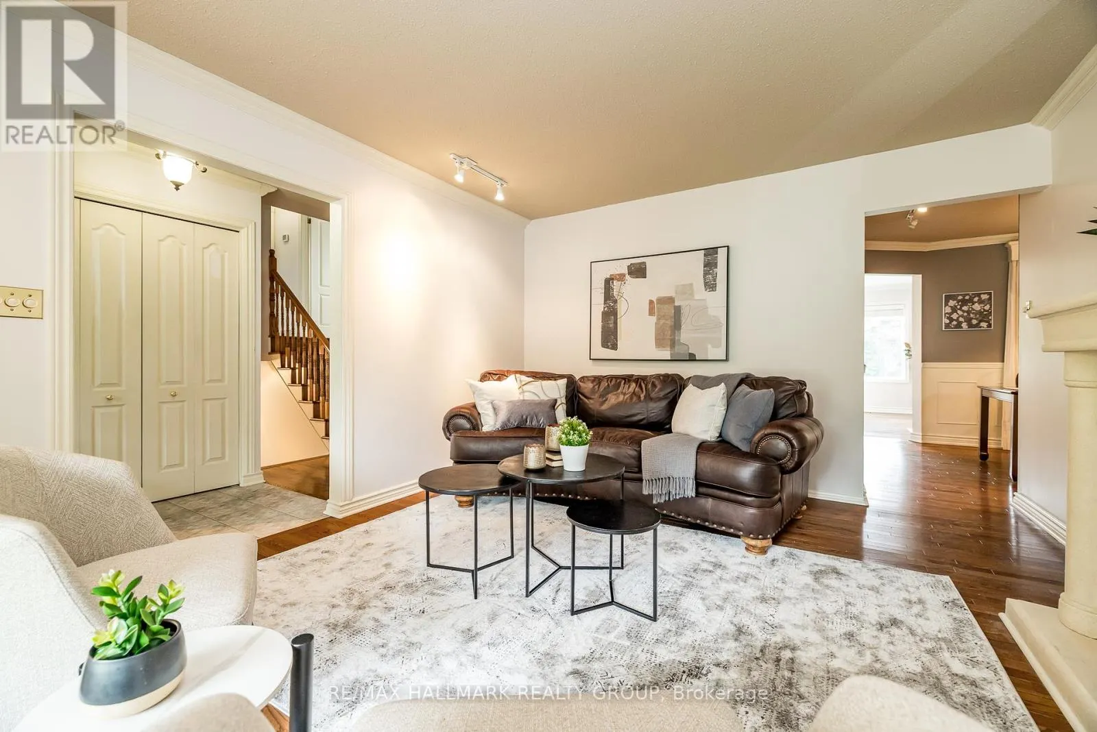 12 ANCONA CRESCENT