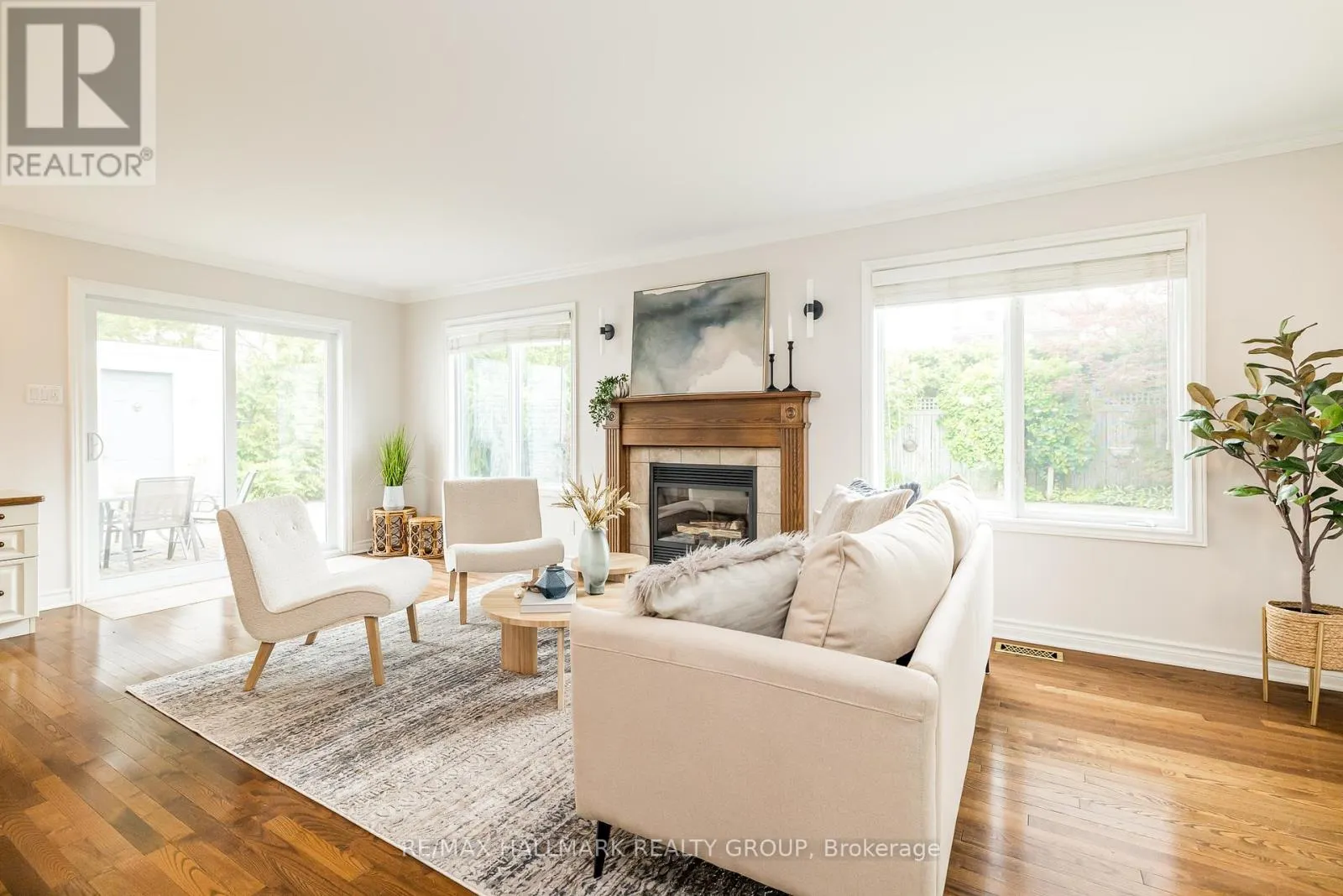 12 ANCONA CRESCENT