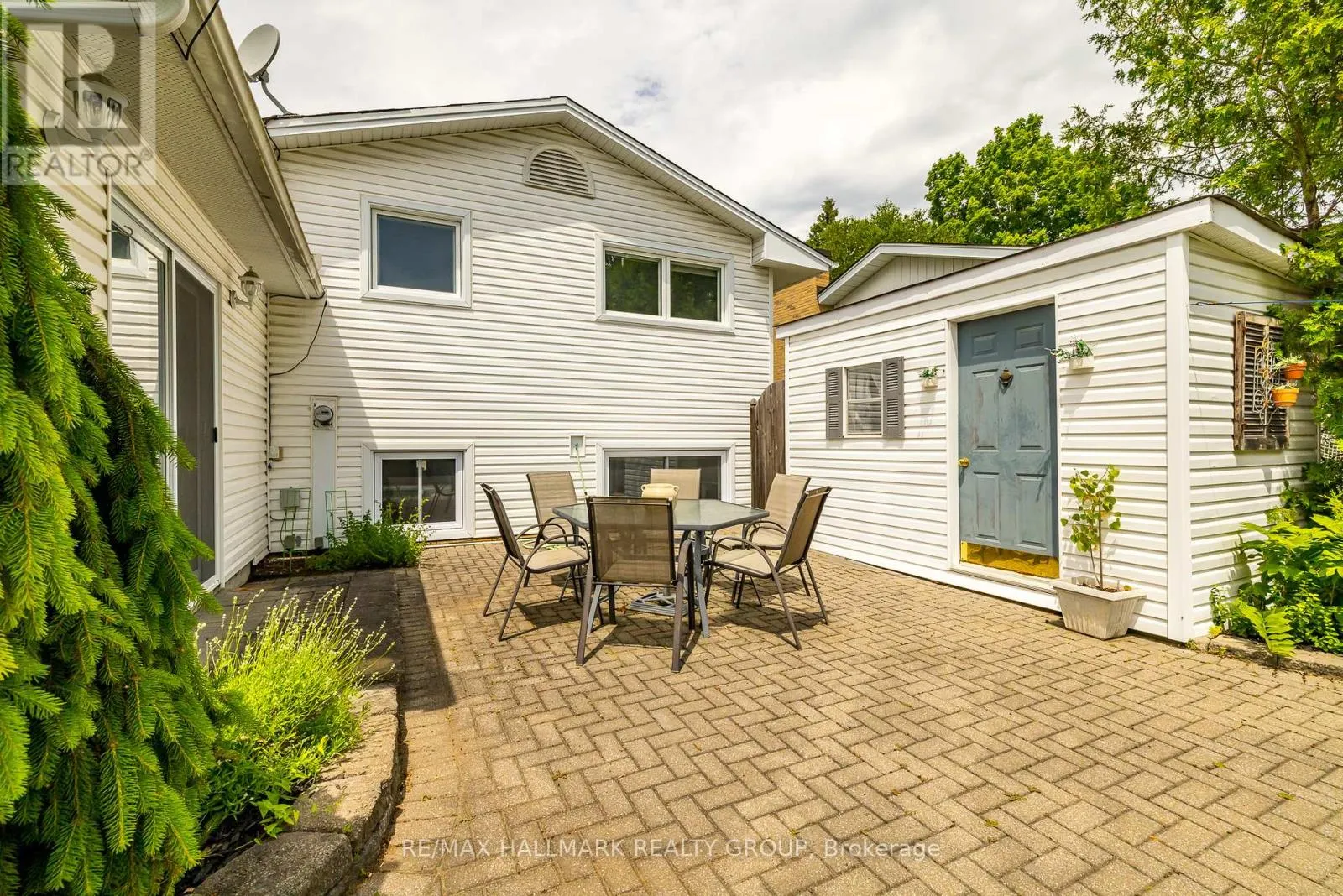 12 ANCONA CRESCENT