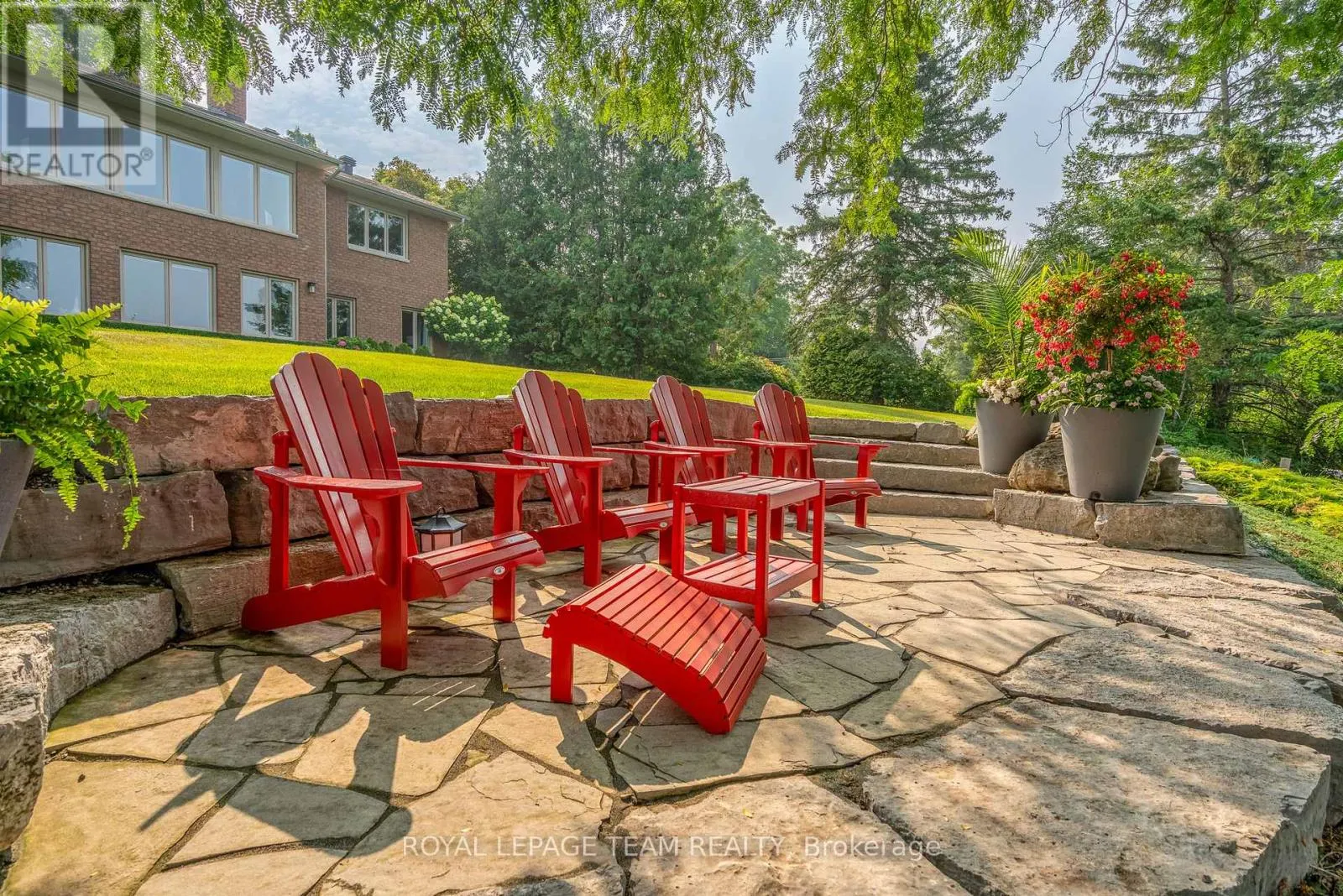 1142 RIVER ROAD