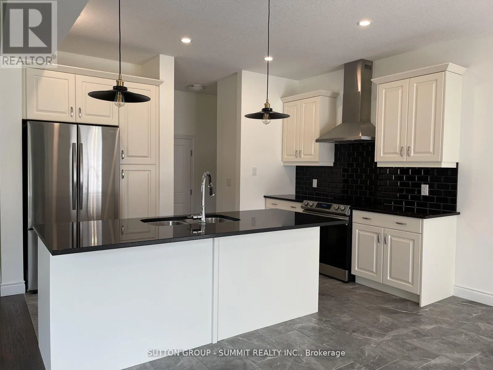 150 KNOTT DRIVE