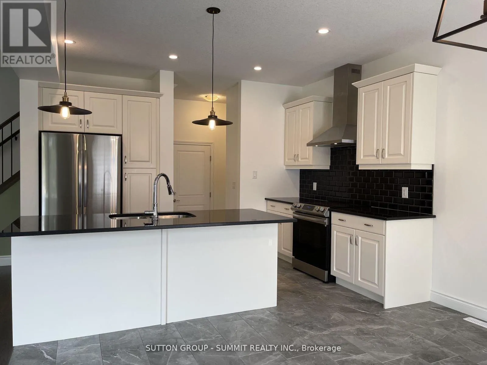 150 KNOTT DRIVE