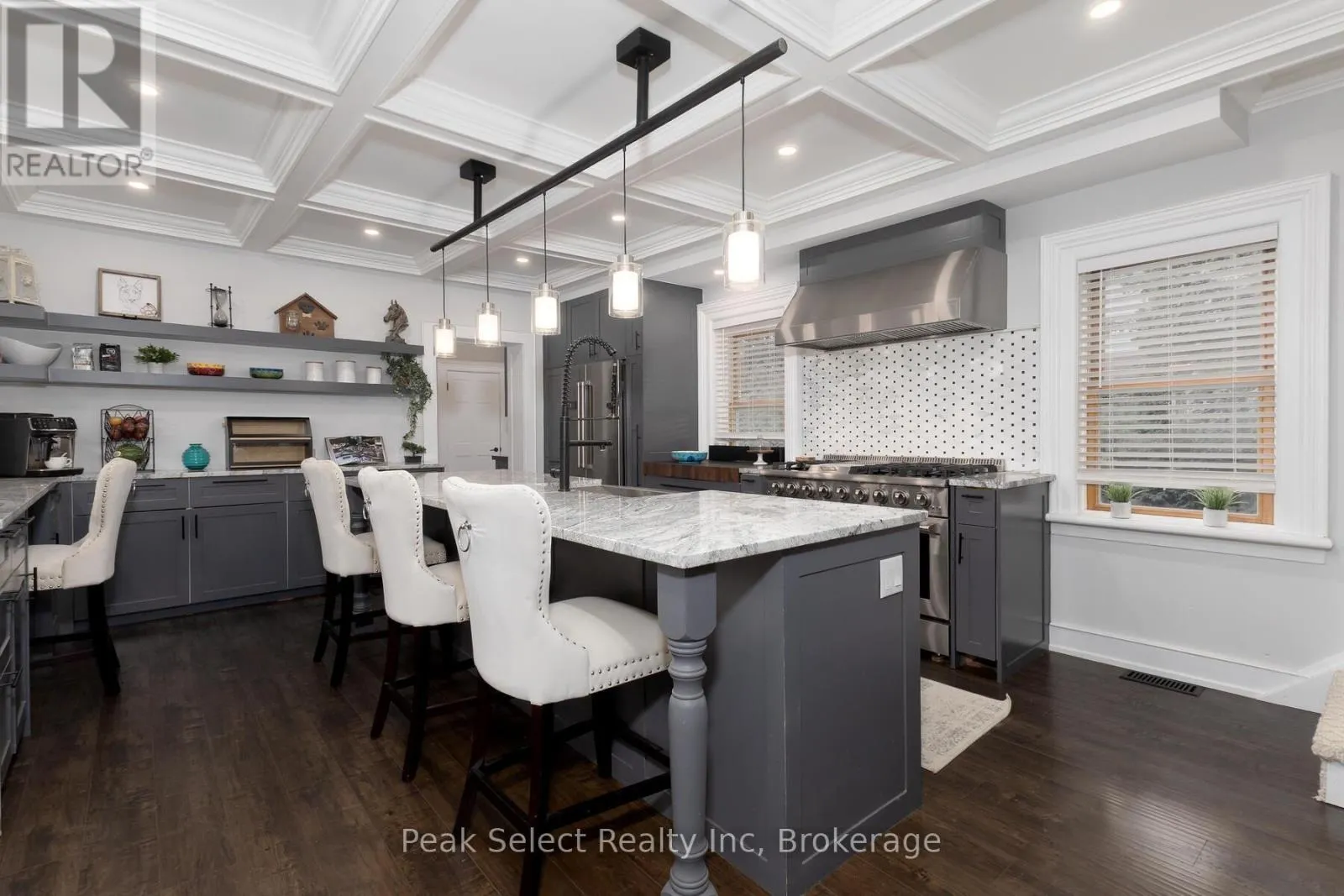 382 QUEEN STREET E