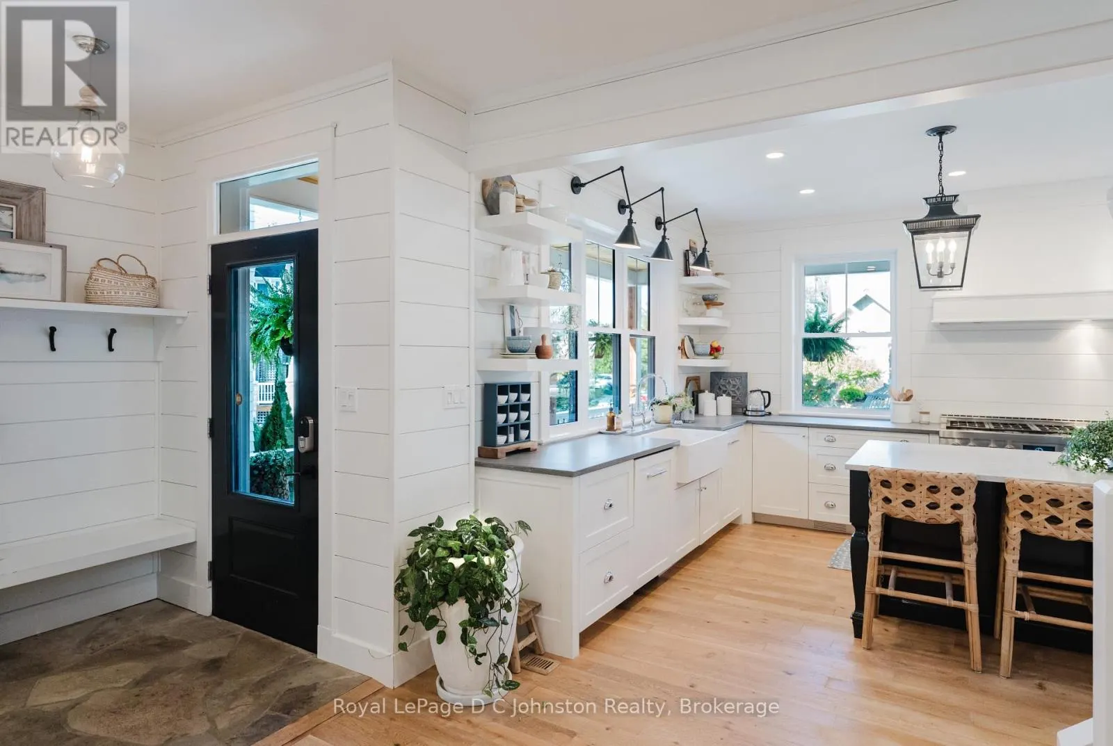 81 CEDAR BUSH DRIVE
