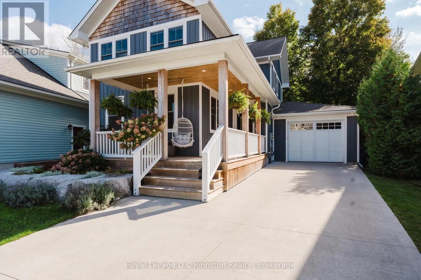 81 CEDAR BUSH DRIVE