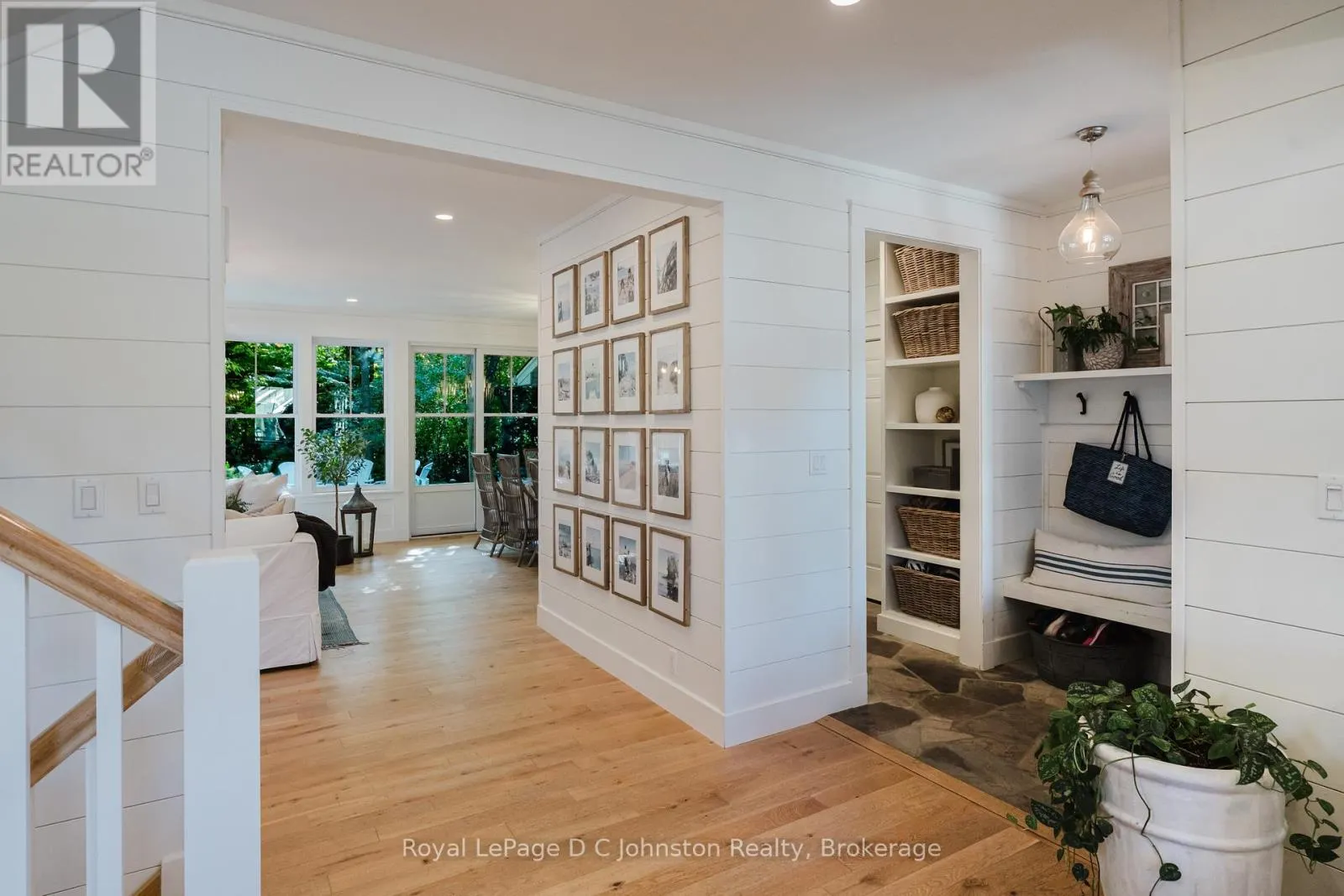 81 CEDAR BUSH DRIVE