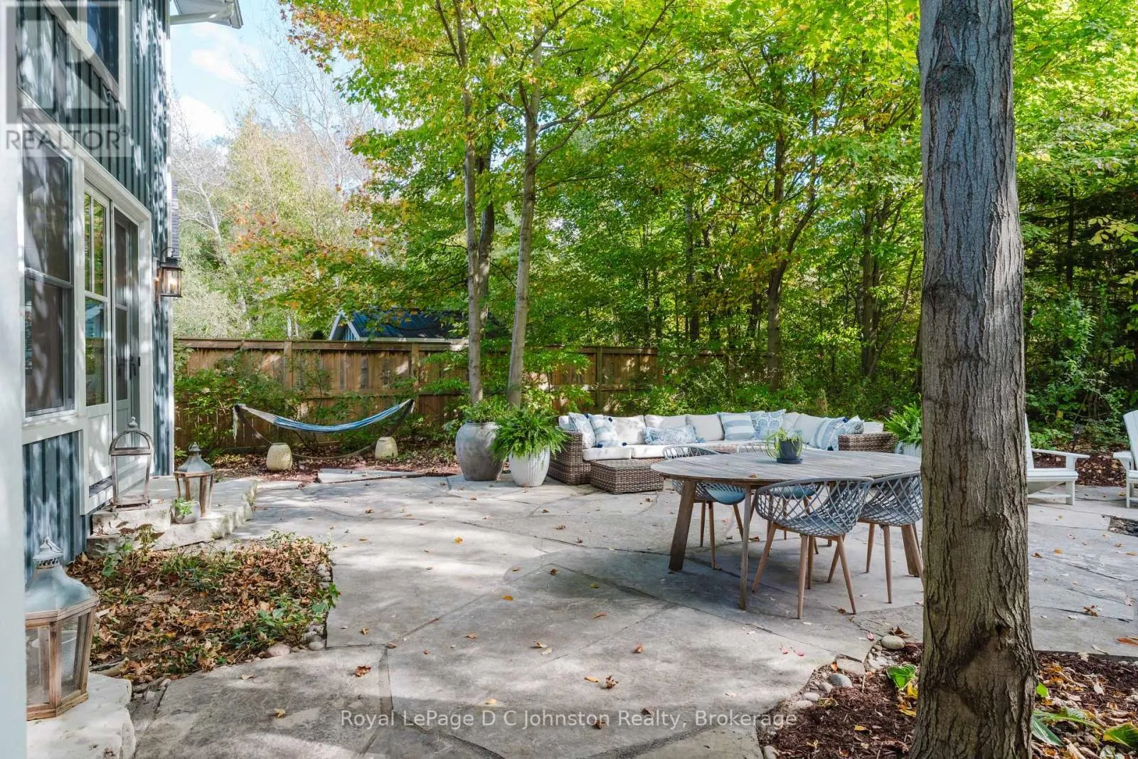 81 CEDAR BUSH DRIVE