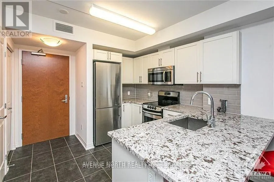 1106 - 195 BESSERER STREET