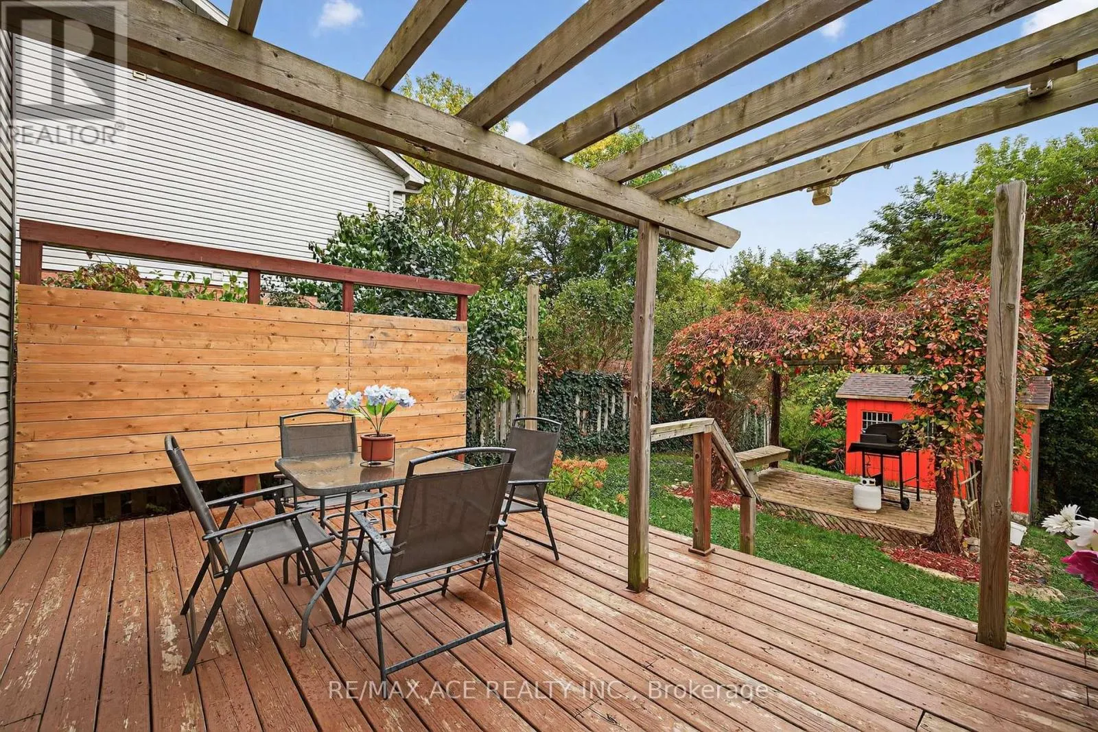 841 DEVERON CRESCENT