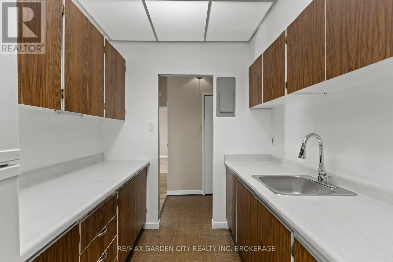 517 - 196 SCOTT STREET, #517