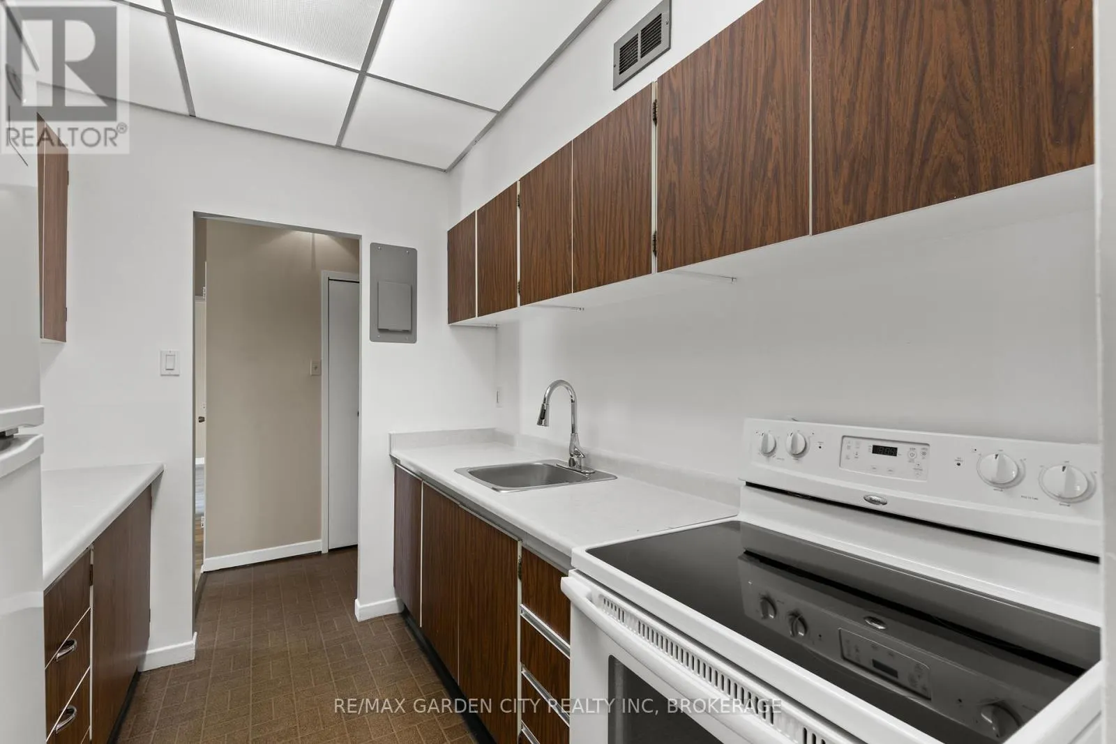 517 - 196 SCOTT STREET, #517