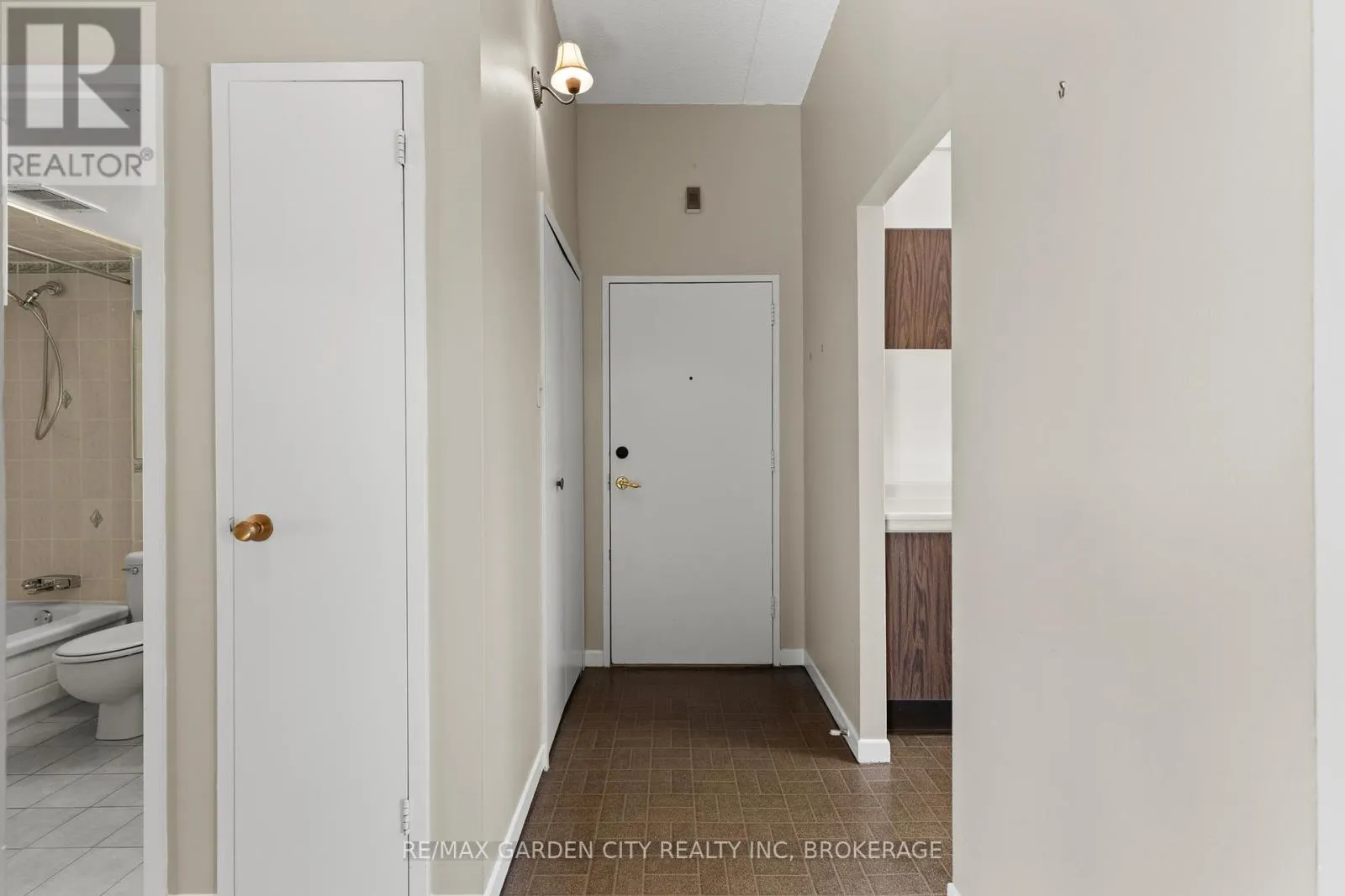 517 - 196 SCOTT STREET, #517