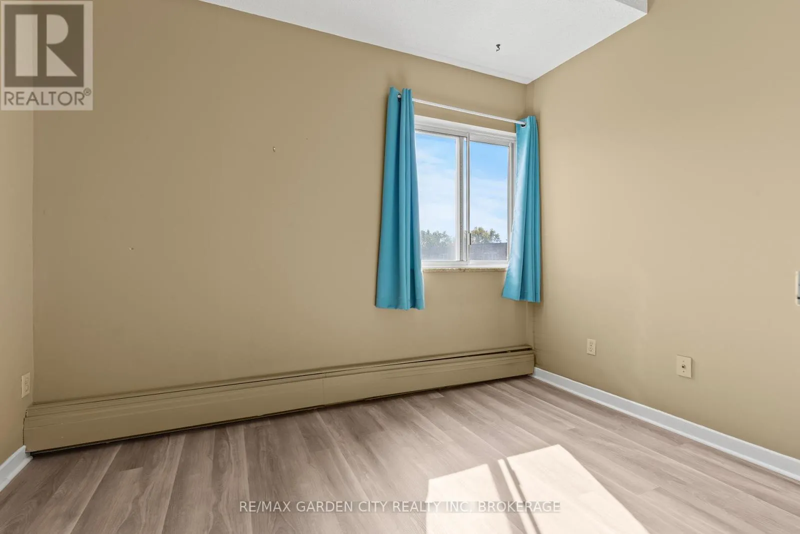 517 - 196 SCOTT STREET, #517
