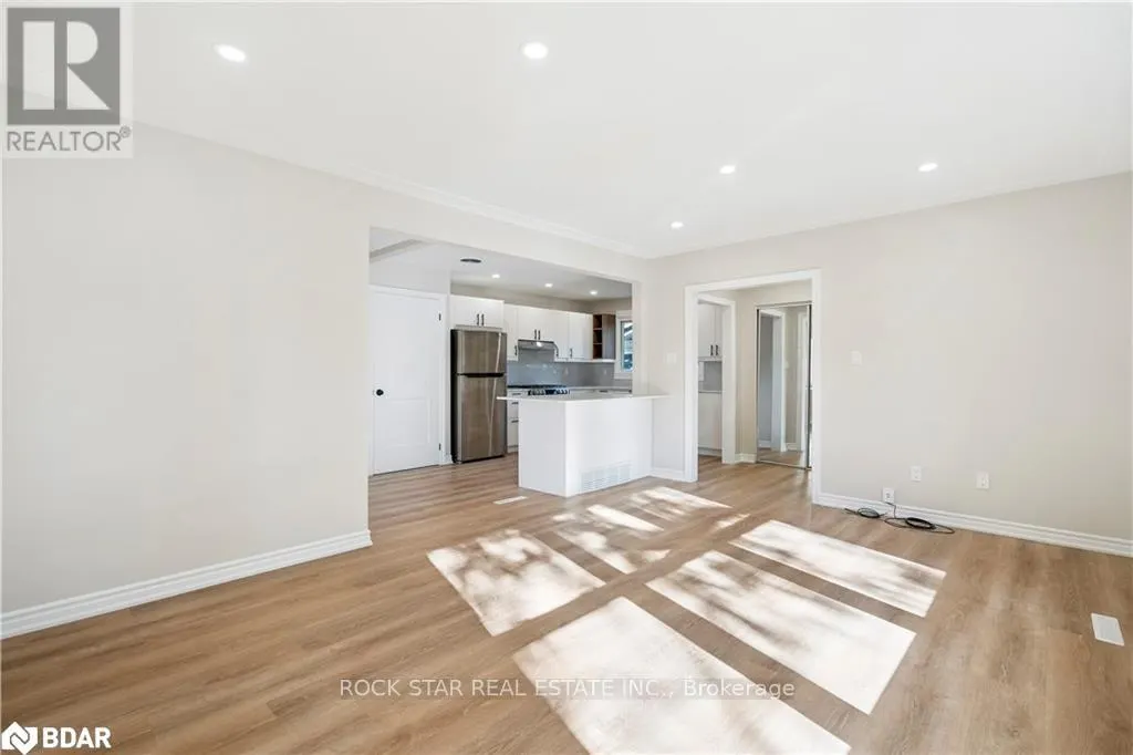 10 SYCAMORE STREET