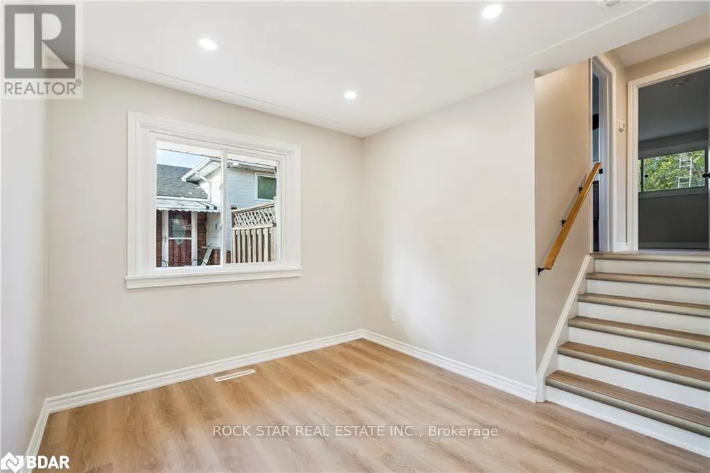 10 SYCAMORE STREET