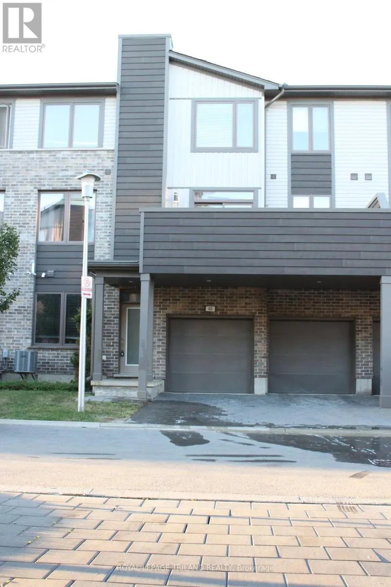 40 - 1960 DALMAGARRY ROAD, #40