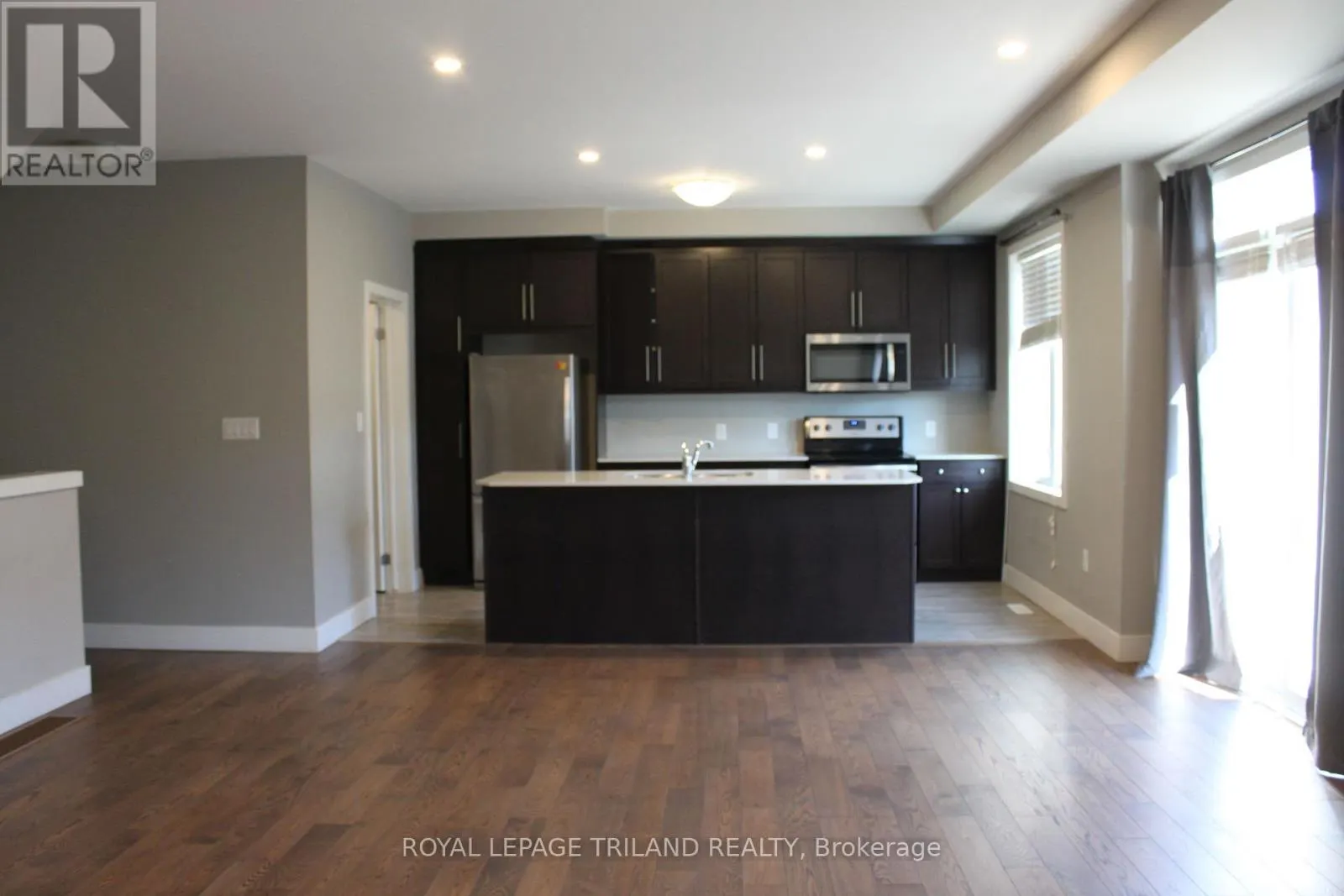 40 - 1960 DALMAGARRY ROAD, #40