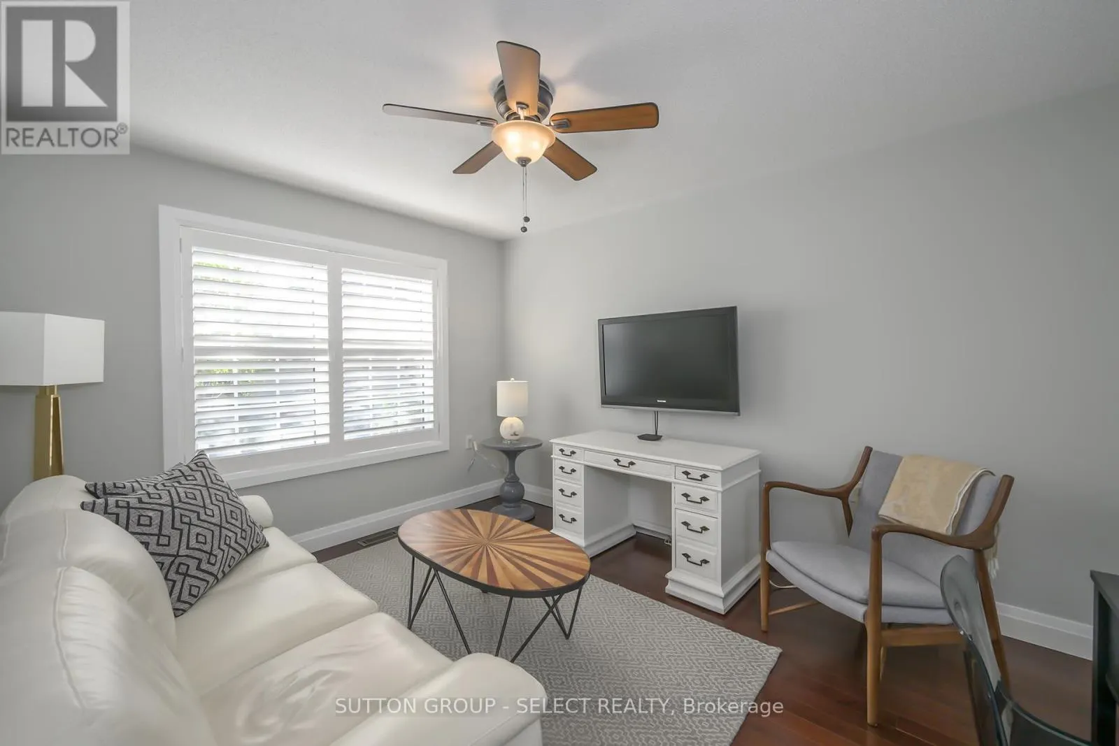 11 - 1337 COMMISSIONERS ROAD W, #11