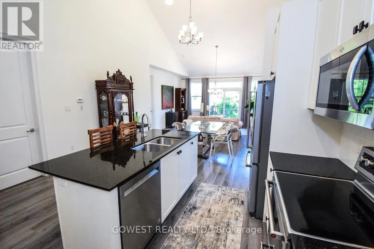 58 PARADISE GROVE