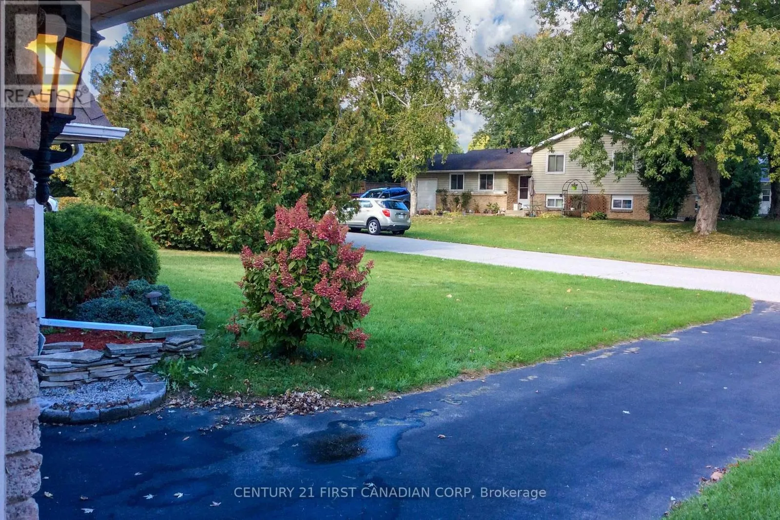 106 ANGELO DRIVE
