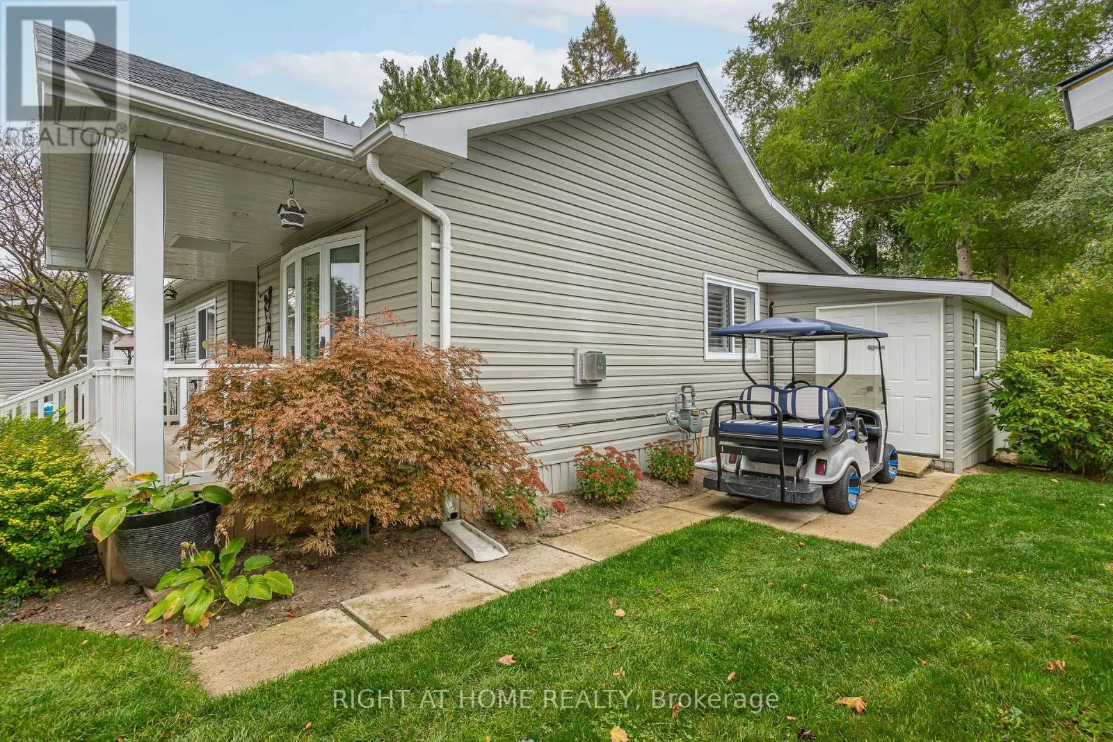 162 MISSISSAUGA PLACE