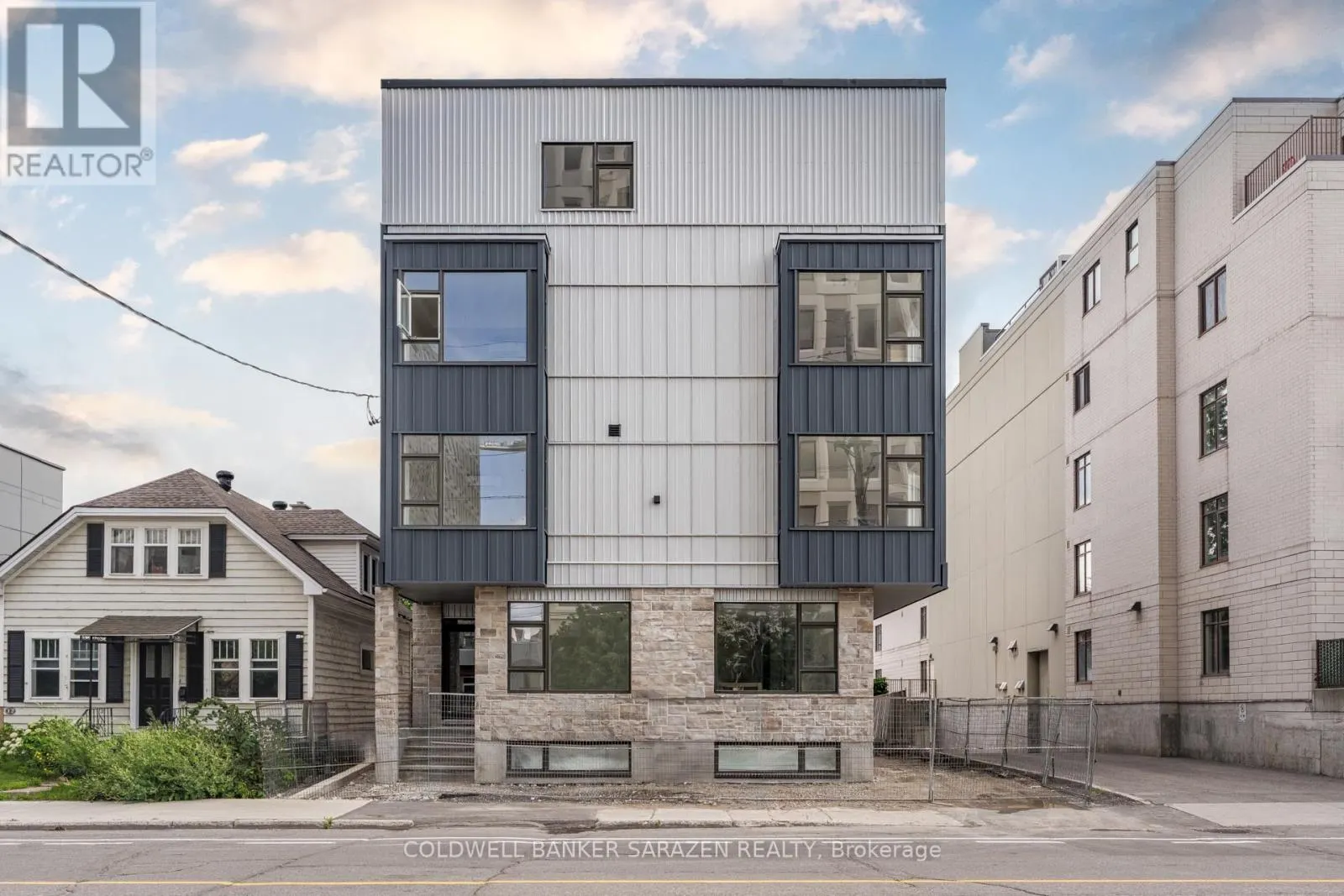 002 - 10 MCARTHUR AVENUE