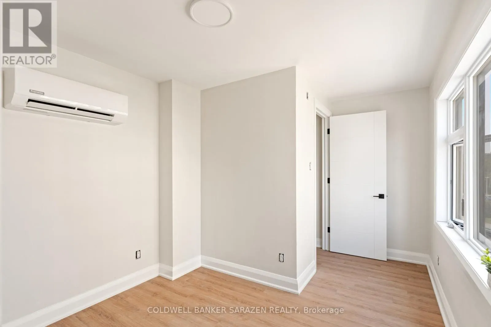 002 - 10 MCARTHUR AVENUE