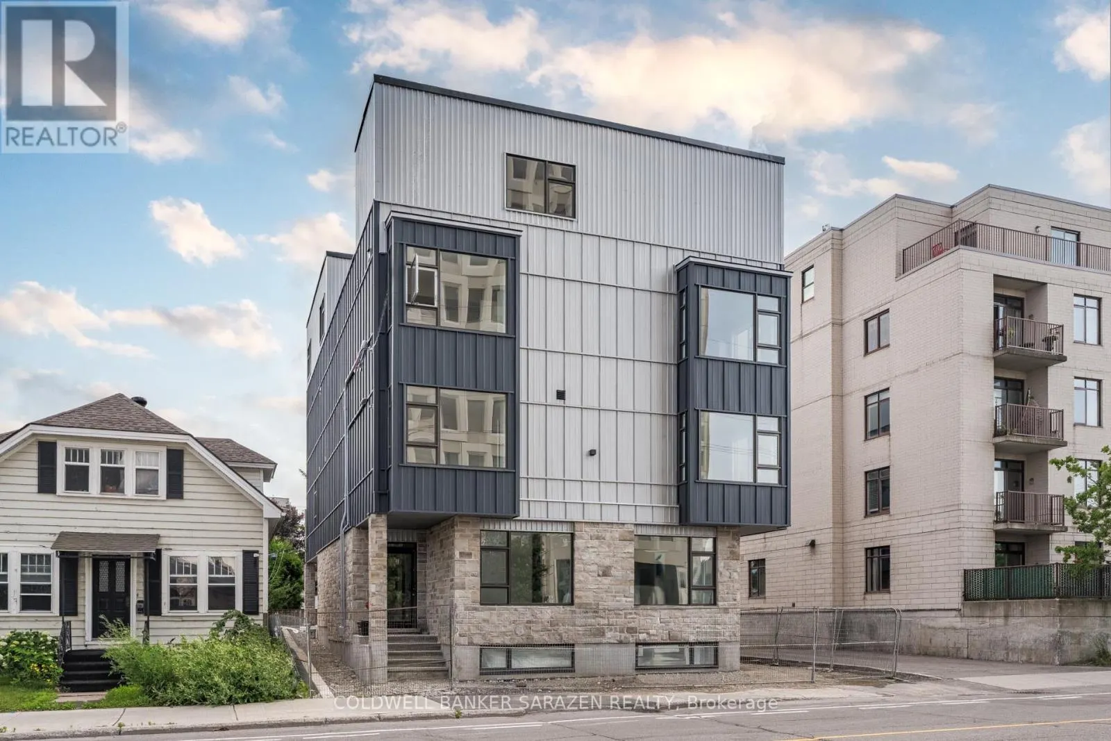 002 - 10 MCARTHUR AVENUE