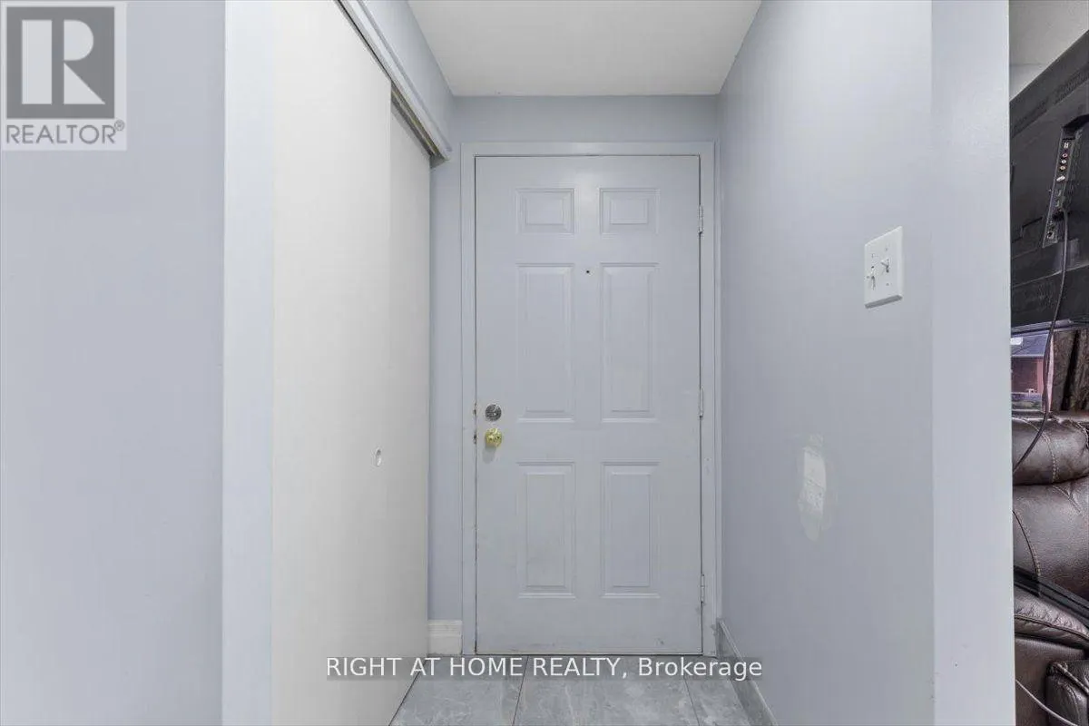275 TAGGE CRESCENT