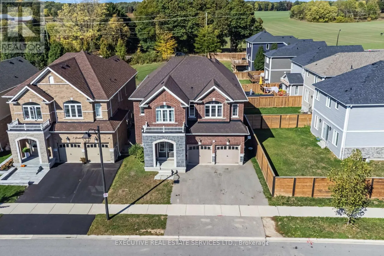 5 DRAKE AVENUE