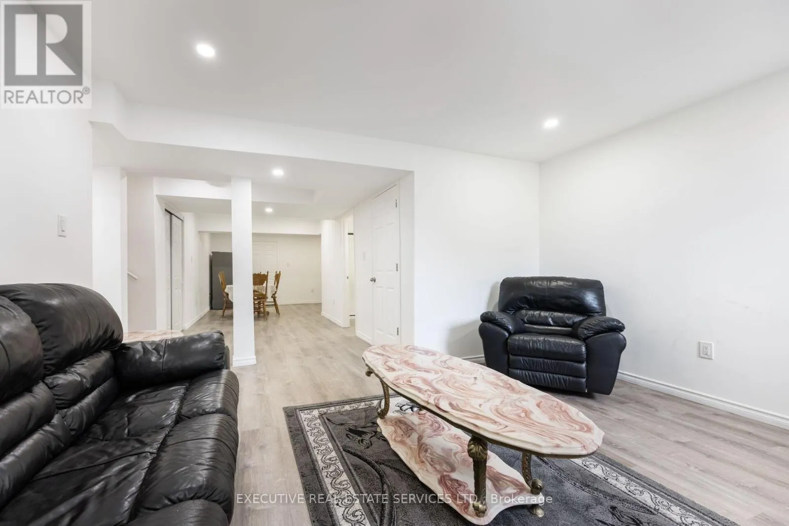 5 DRAKE AVENUE
