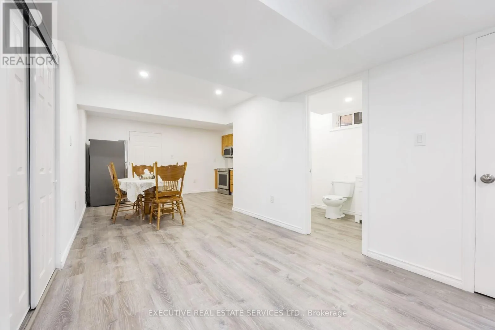 5 DRAKE AVENUE