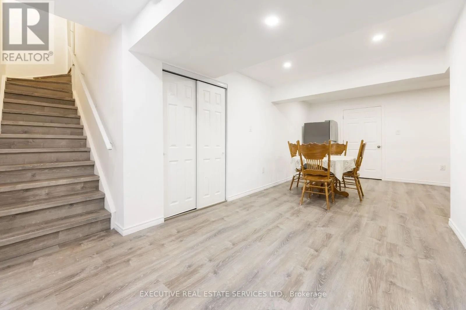 5 DRAKE AVENUE